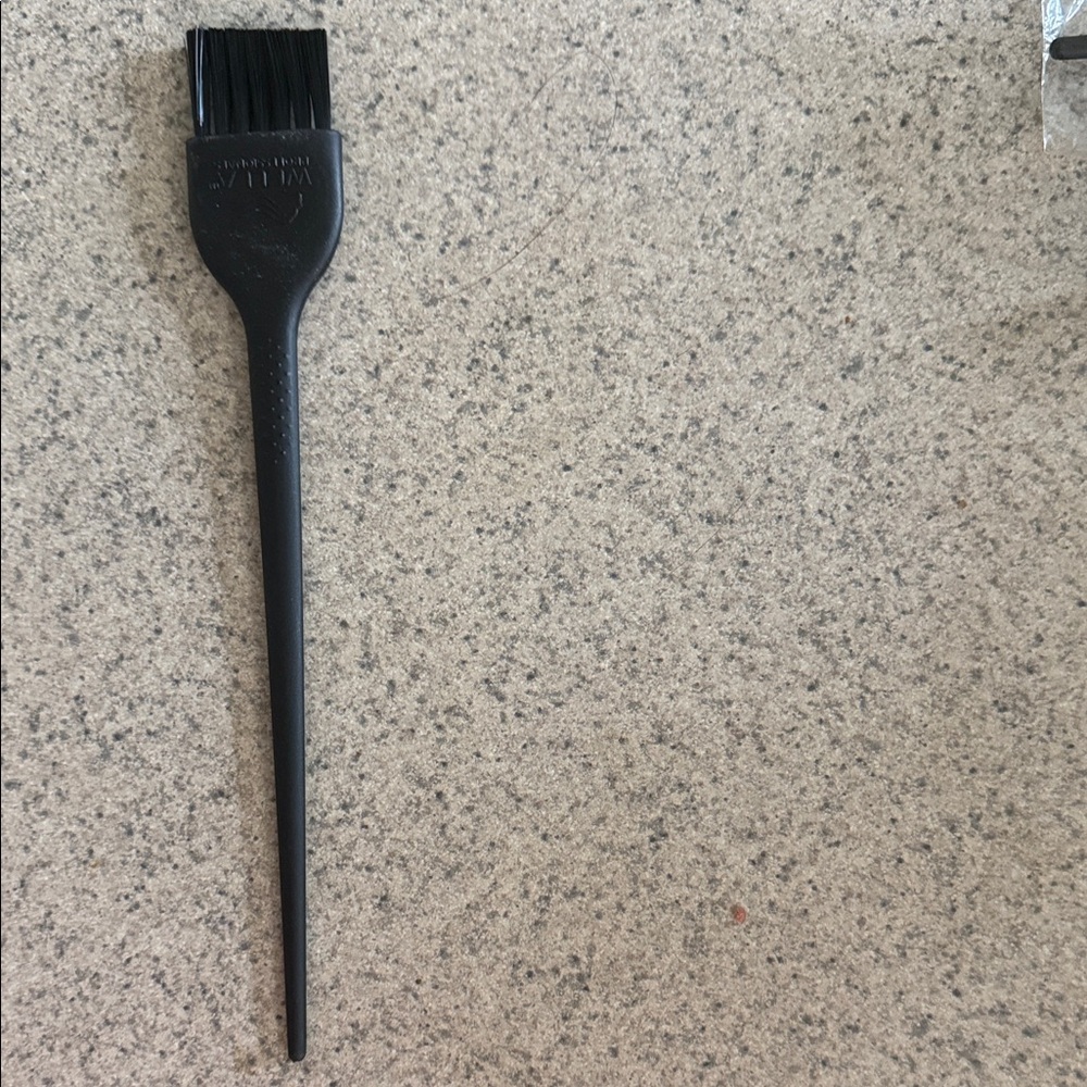 Black Hair Dye Brush